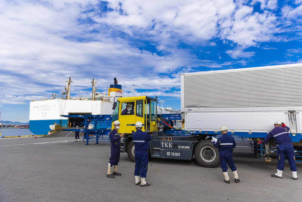 We proposed our regular transportation from Port of Nagoya.